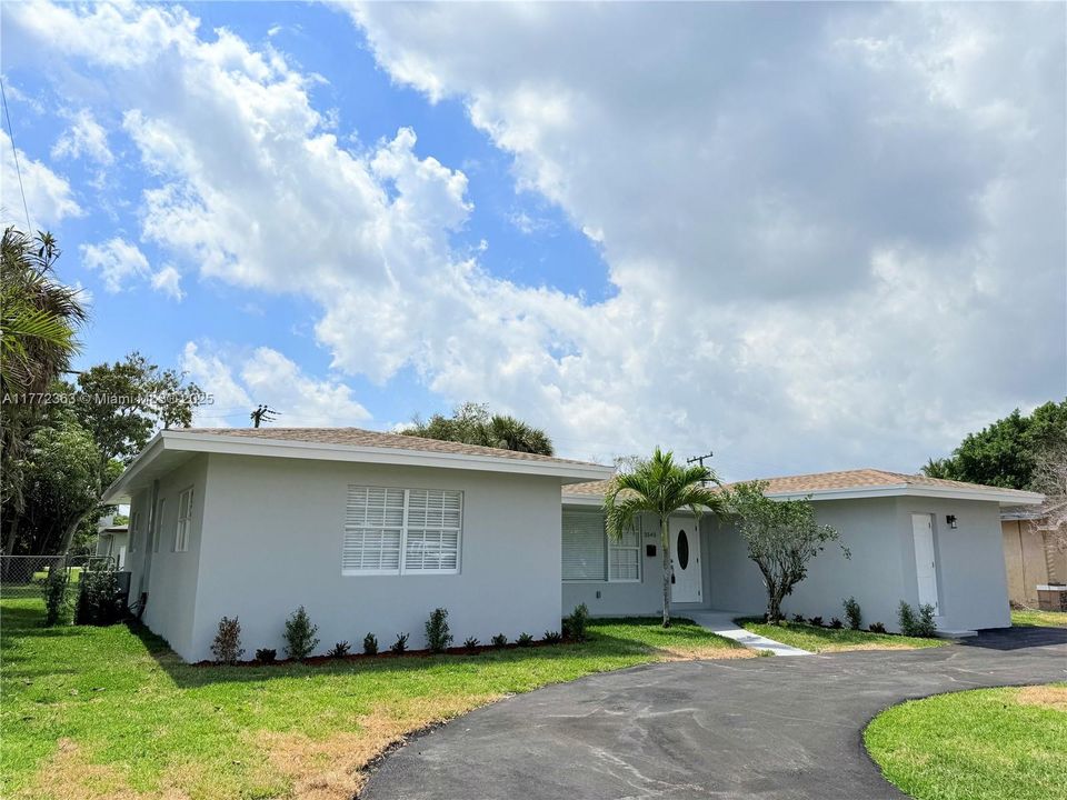 Недавно продано: $595,000 (4 спален, 2 ванн, 1829 Квадратных фут)