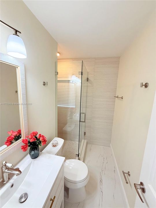 Недавно продано: $595,000 (4 спален, 2 ванн, 1829 Квадратных фут)