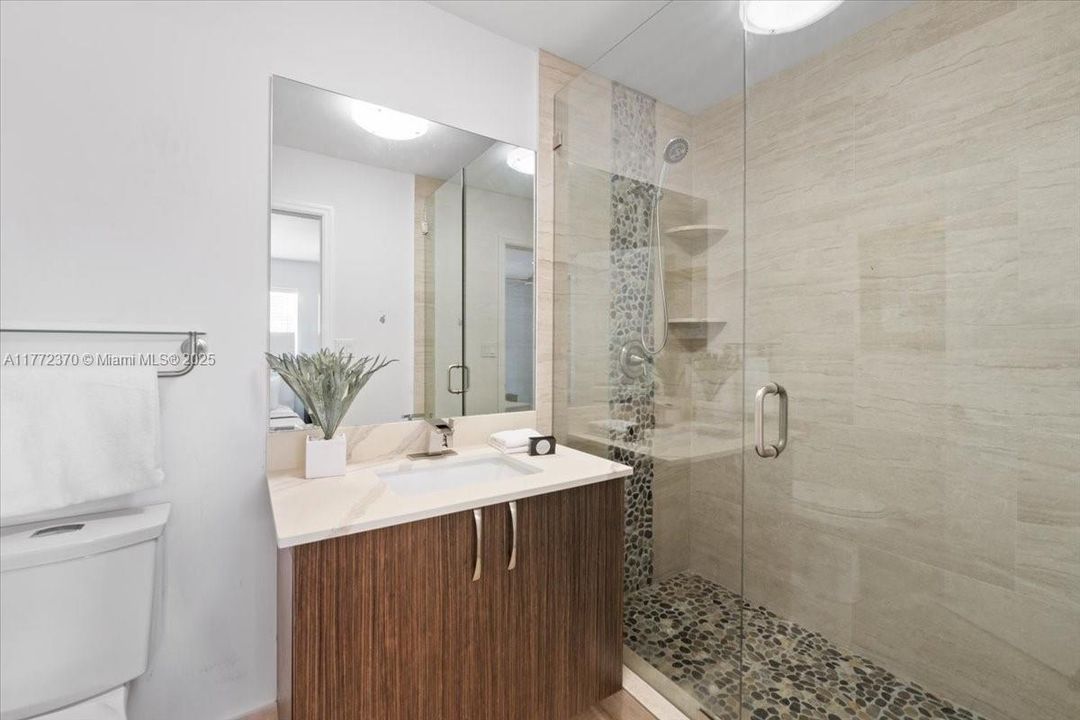 Recently Sold: $2,010,000 (5 beds, 4 baths, 0 Square Feet)