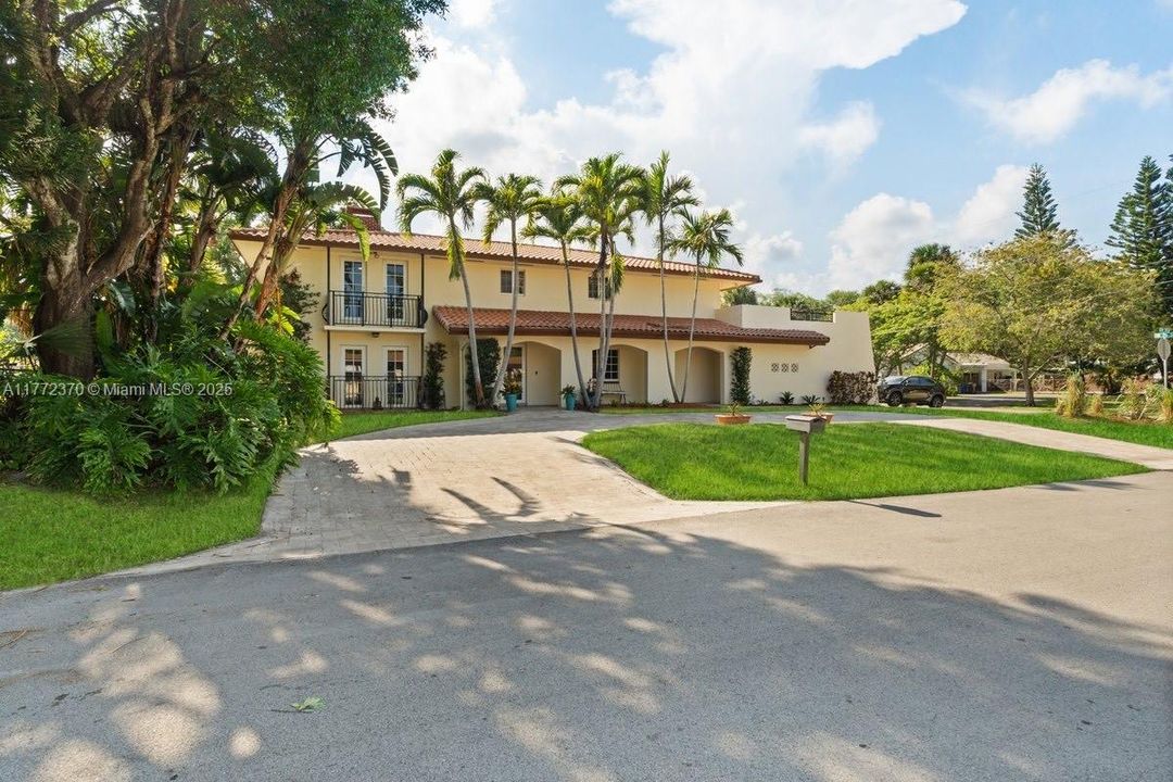 Recently Sold: $2,010,000 (5 beds, 4 baths, 0 Square Feet)