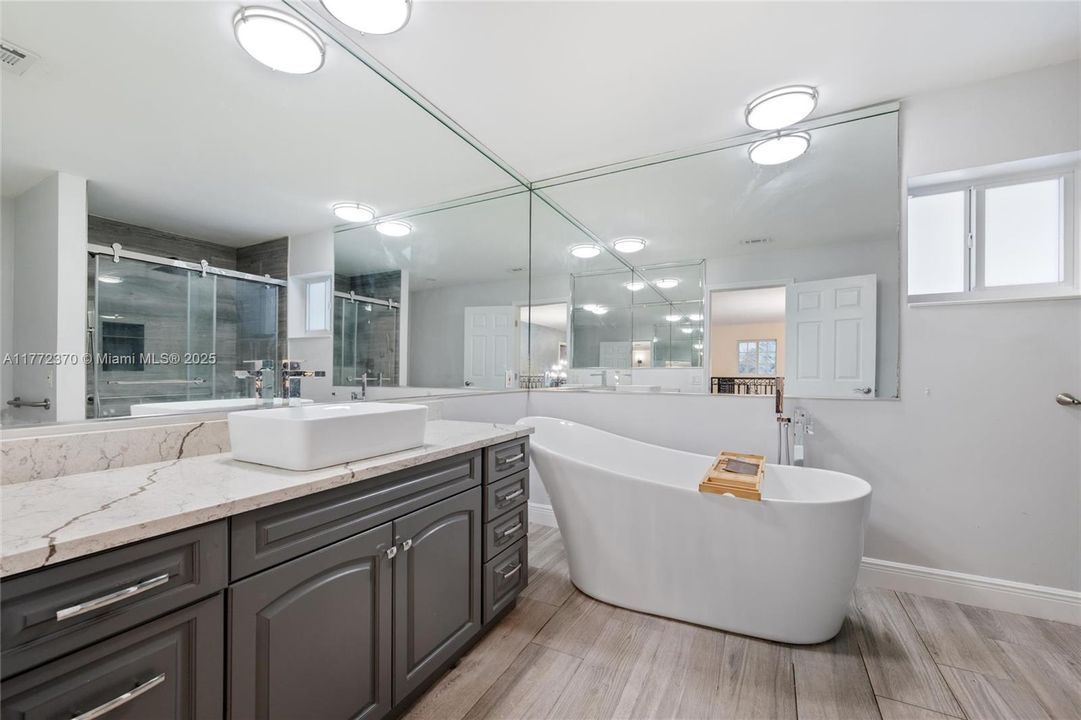 Recently Sold: $2,010,000 (5 beds, 4 baths, 0 Square Feet)