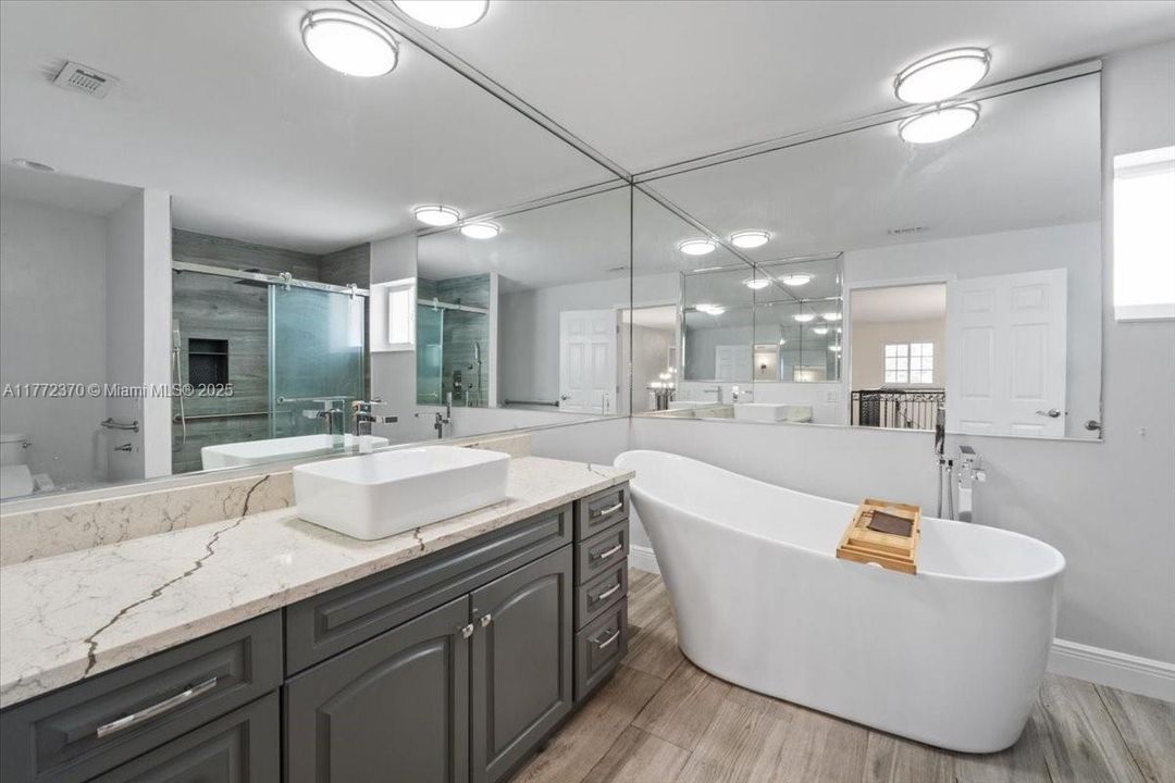 Recently Sold: $2,010,000 (5 beds, 4 baths, 0 Square Feet)
