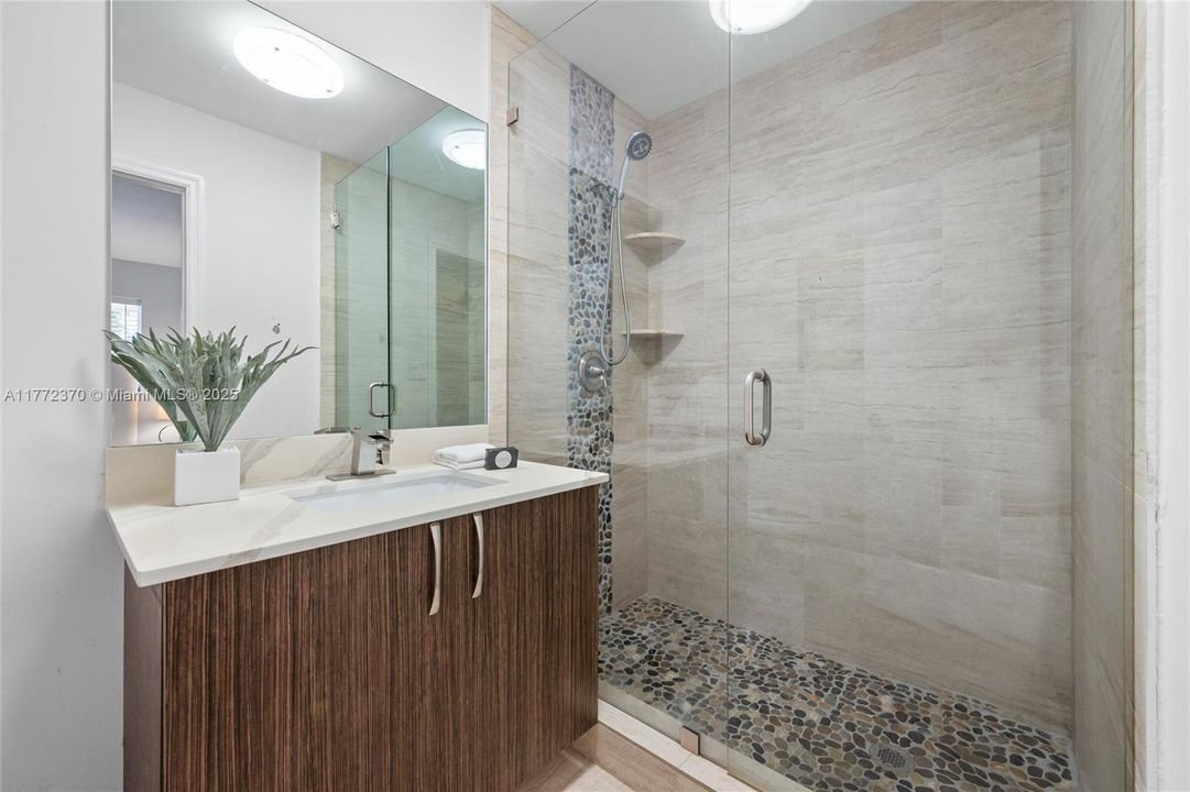 Recently Sold: $2,010,000 (5 beds, 4 baths, 0 Square Feet)