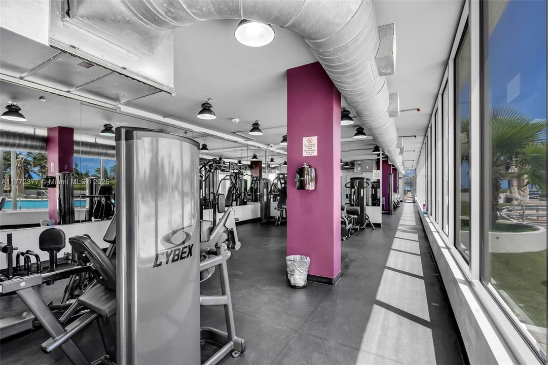 Recently Sold: $345,000 (1 beds, 1 baths, 550 Square Feet)