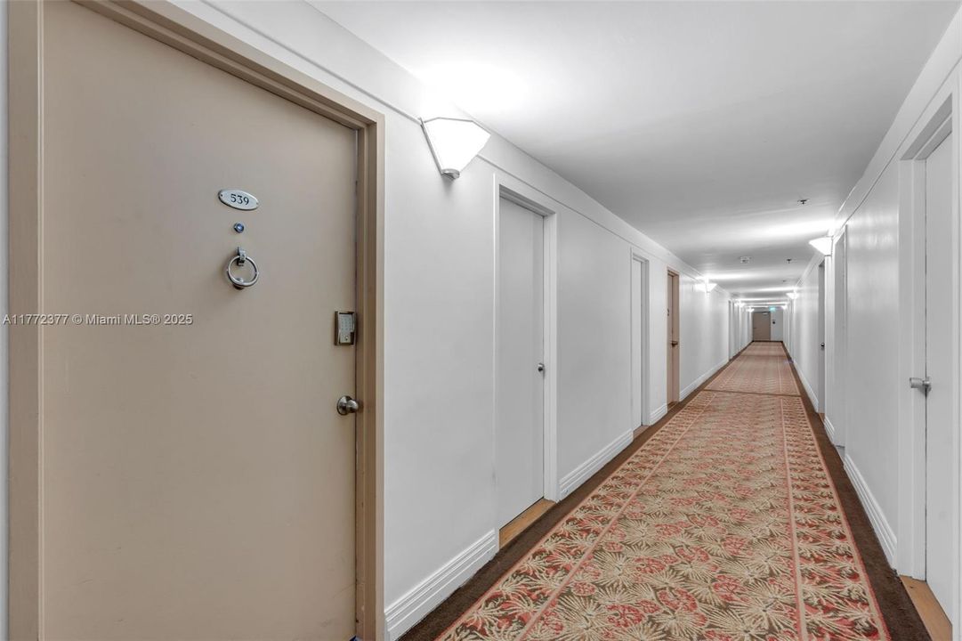 Recently Sold: $345,000 (1 beds, 1 baths, 550 Square Feet)