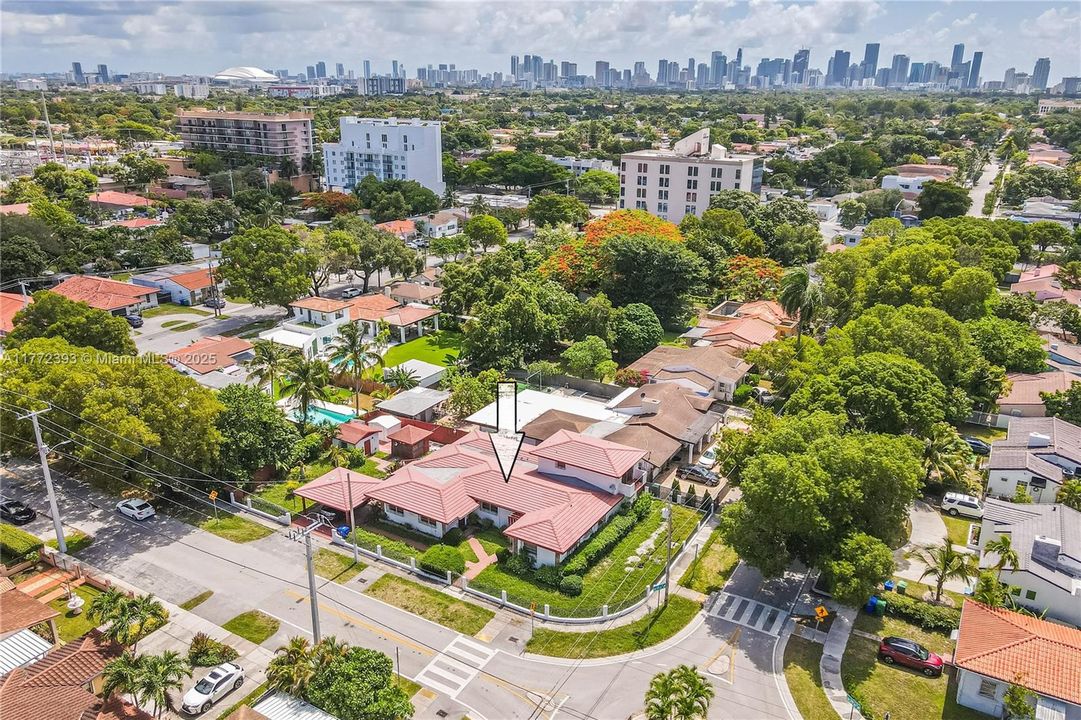 最近租的: $2,500 (2 贝兹, 1 浴室, 800 平方英尺)