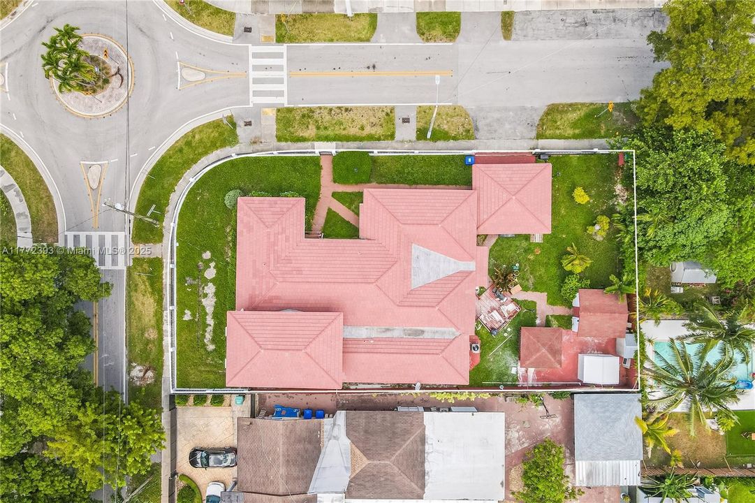 最近租的: $2,500 (2 贝兹, 1 浴室, 800 平方英尺)