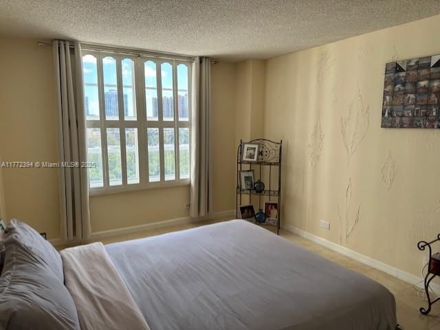 Recientemente alquilado: $2,600 (2 camas, 2 baños, 1286 Pies cuadrados)