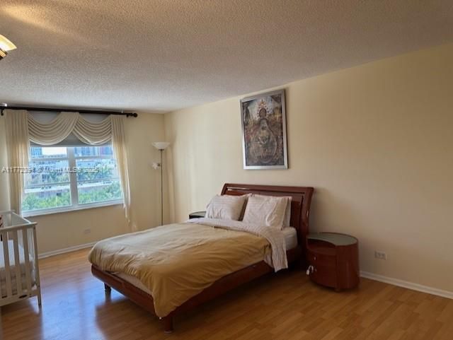 Recientemente alquilado: $2,600 (2 camas, 2 baños, 1286 Pies cuadrados)