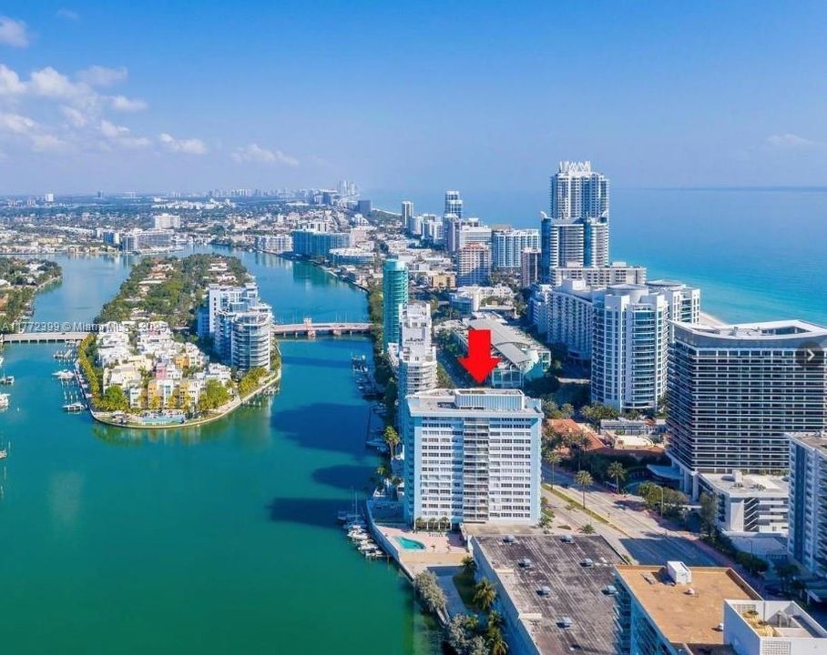 For Sale: $320,000 (1 beds, 1 baths, 855 Square Feet)