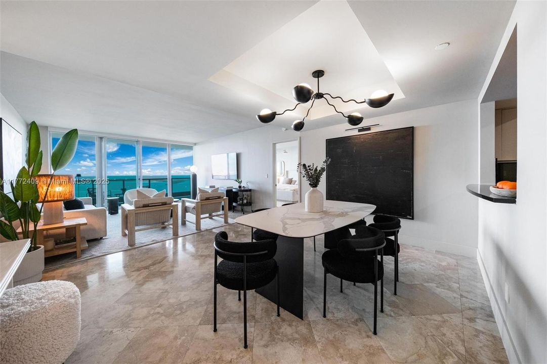 Active With Contract: $2,700,000 (3 beds, 3 baths, 2130 Square Feet)