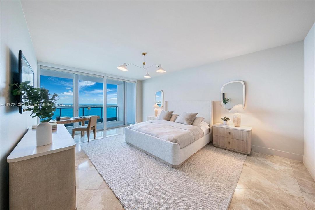 Active With Contract: $2,700,000 (3 beds, 3 baths, 2130 Square Feet)