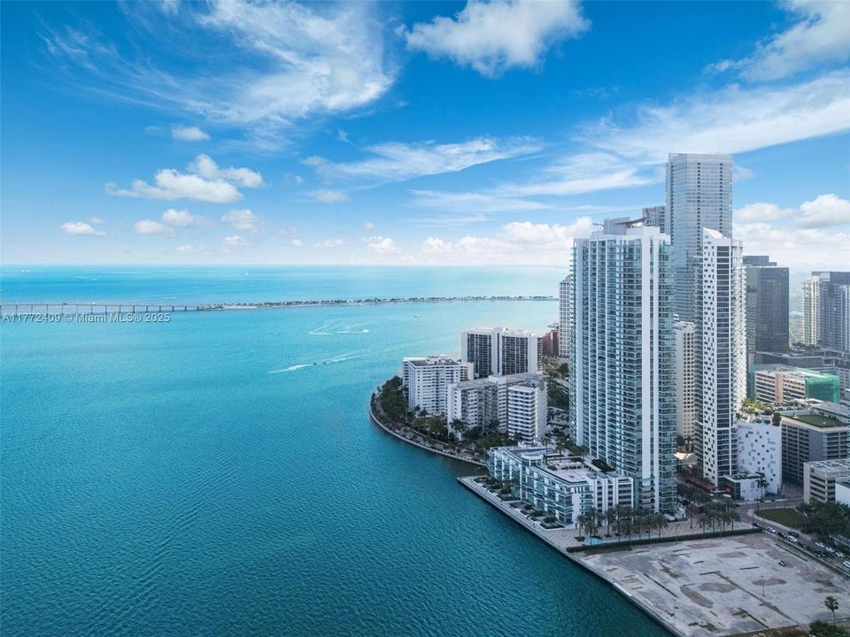 Active With Contract: $2,700,000 (3 beds, 3 baths, 2130 Square Feet)