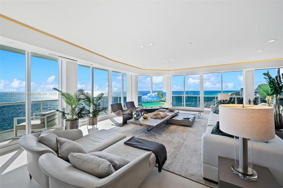 Active With Contract: $7,200,000 (3 beds, 3 baths, 2850 Square Feet)
