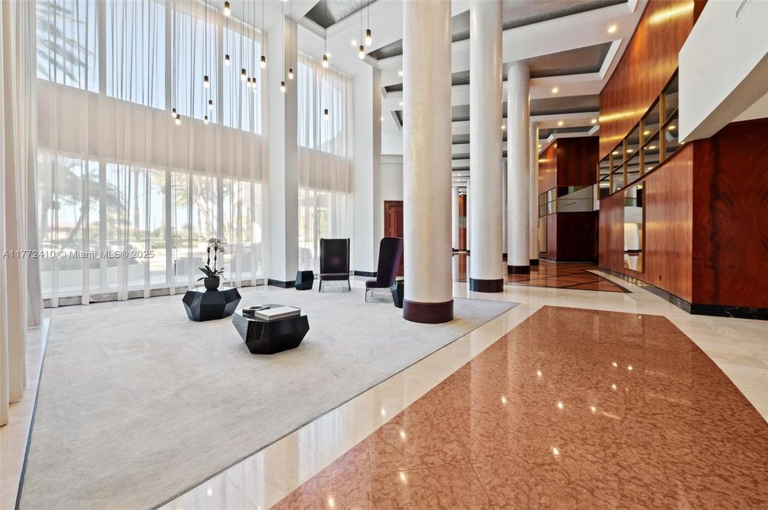 Active With Contract: $7,200,000 (3 beds, 3 baths, 2850 Square Feet)