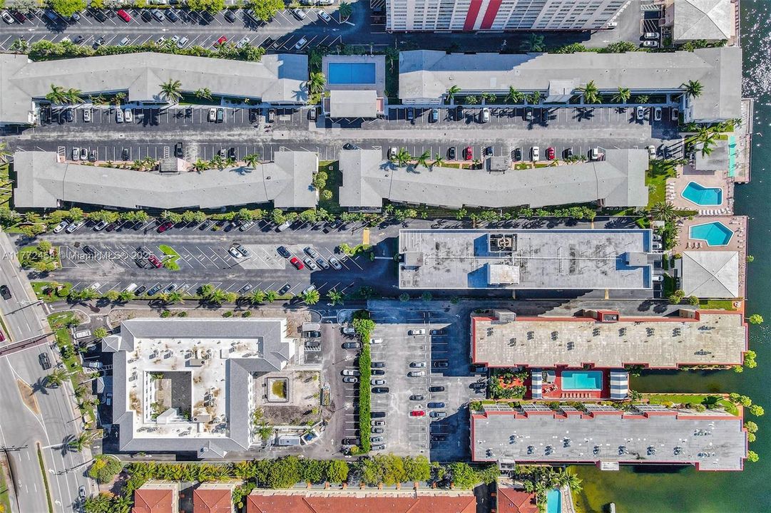 Vendido Recientemente: $350,000 (2 camas, 2 baños, 1250 Pies cuadrados)