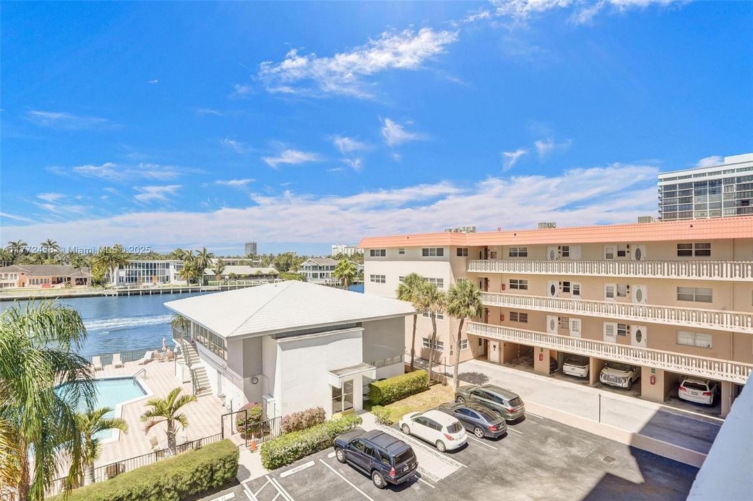 Vendido Recientemente: $350,000 (2 camas, 2 baños, 1250 Pies cuadrados)