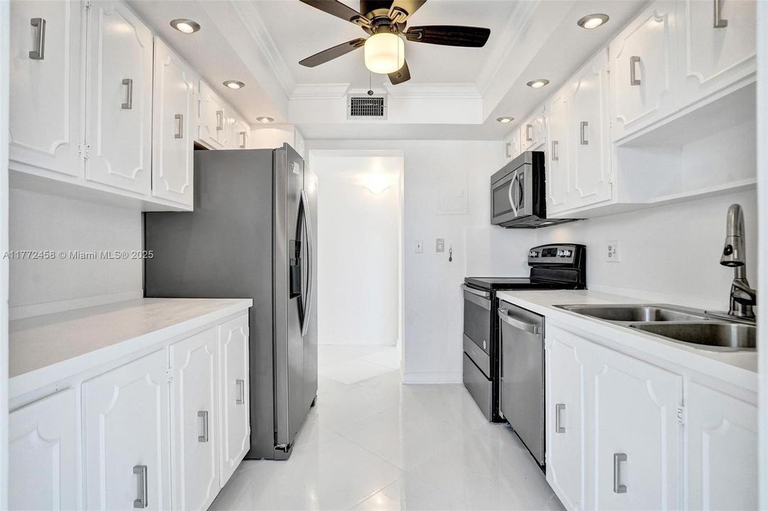 Vendido Recientemente: $350,000 (2 camas, 2 baños, 1250 Pies cuadrados)