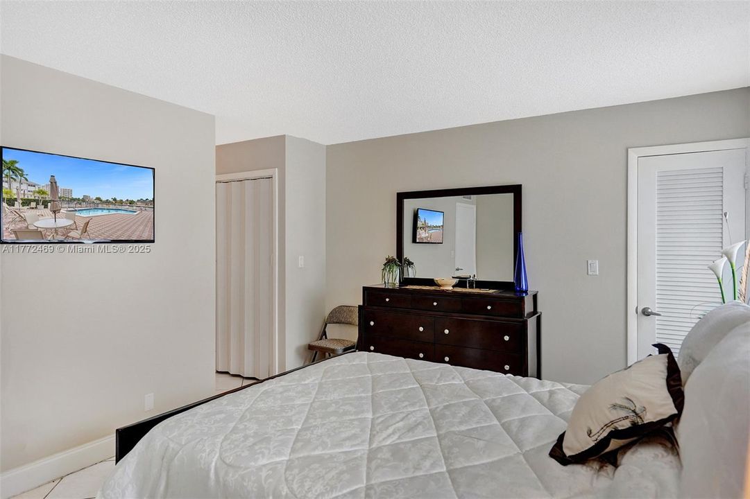 Recientemente alquilado: $1,900 (1 camas, 1 baños, 850 Pies cuadrados)