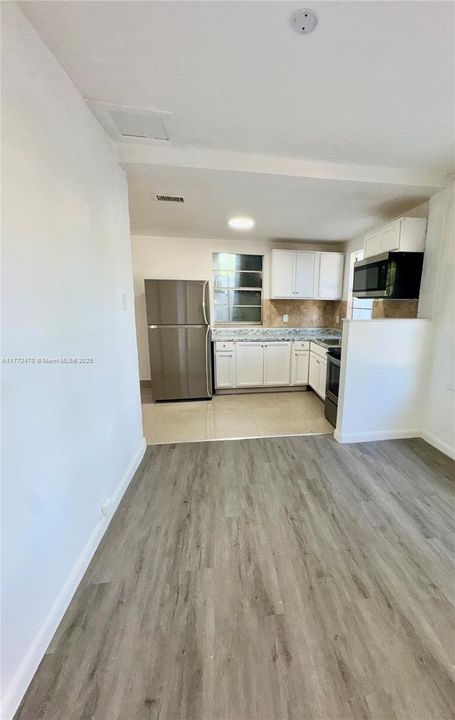 Recently Rented: $2,450 (2 beds, 2 baths, 754 Square Feet)