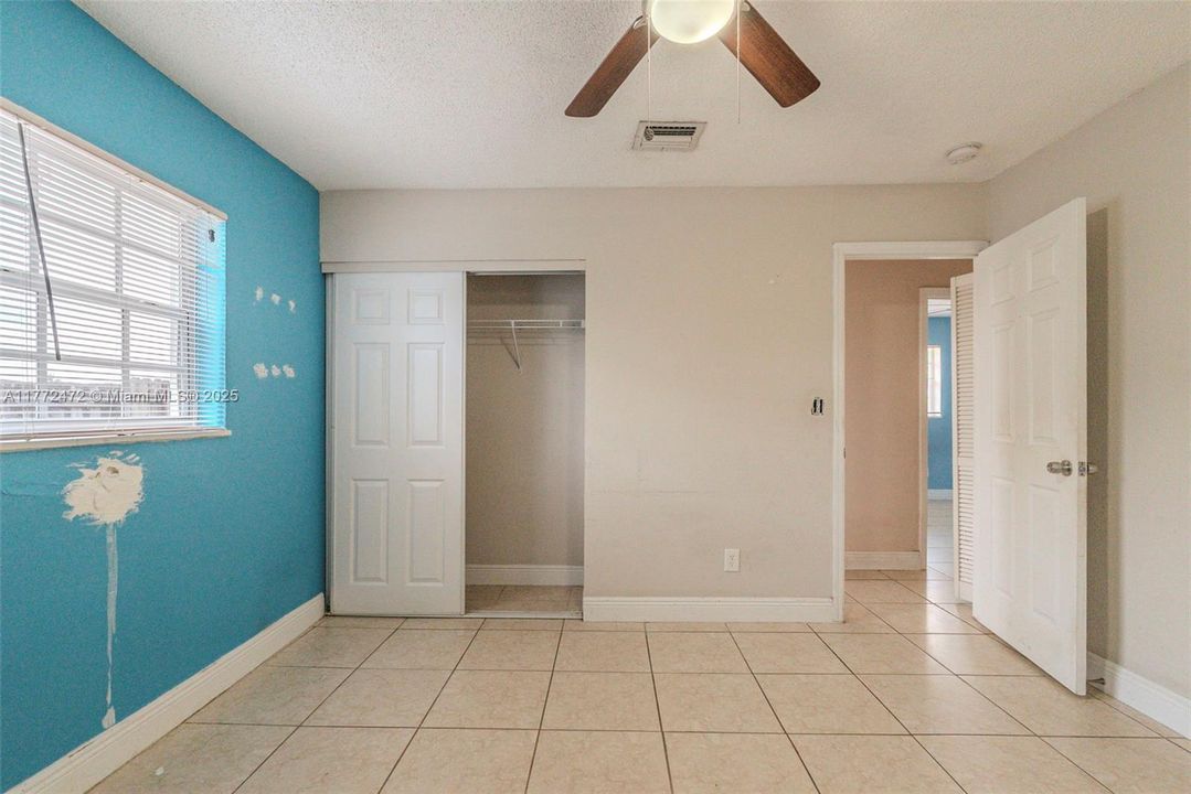 Recently Sold: $555,000 (3 beds, 2 baths, 1422 Square Feet)