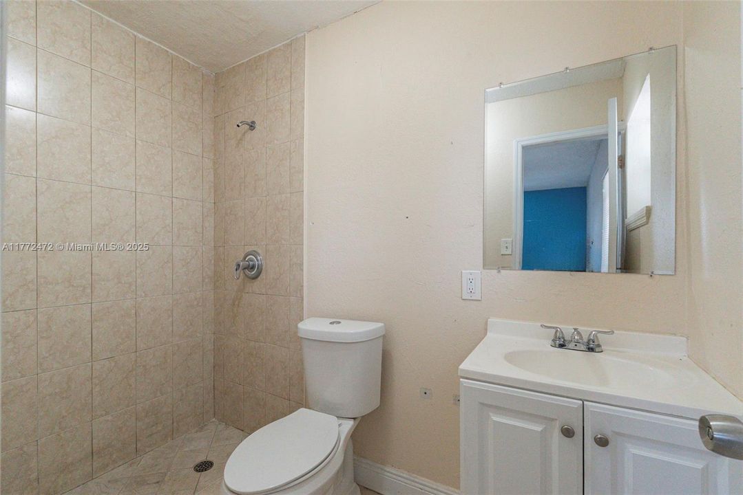 Recently Sold: $555,000 (3 beds, 2 baths, 1422 Square Feet)