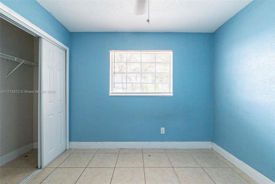 Recently Sold: $555,000 (3 beds, 2 baths, 1422 Square Feet)