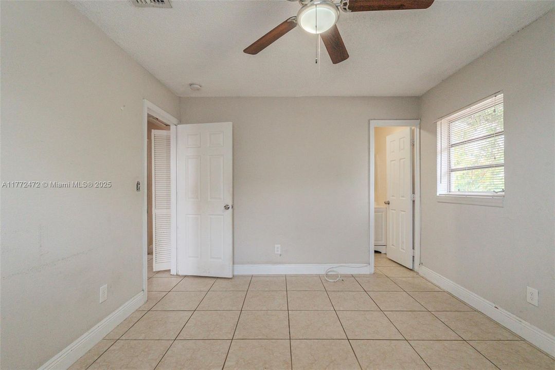 Recently Sold: $555,000 (3 beds, 2 baths, 1422 Square Feet)