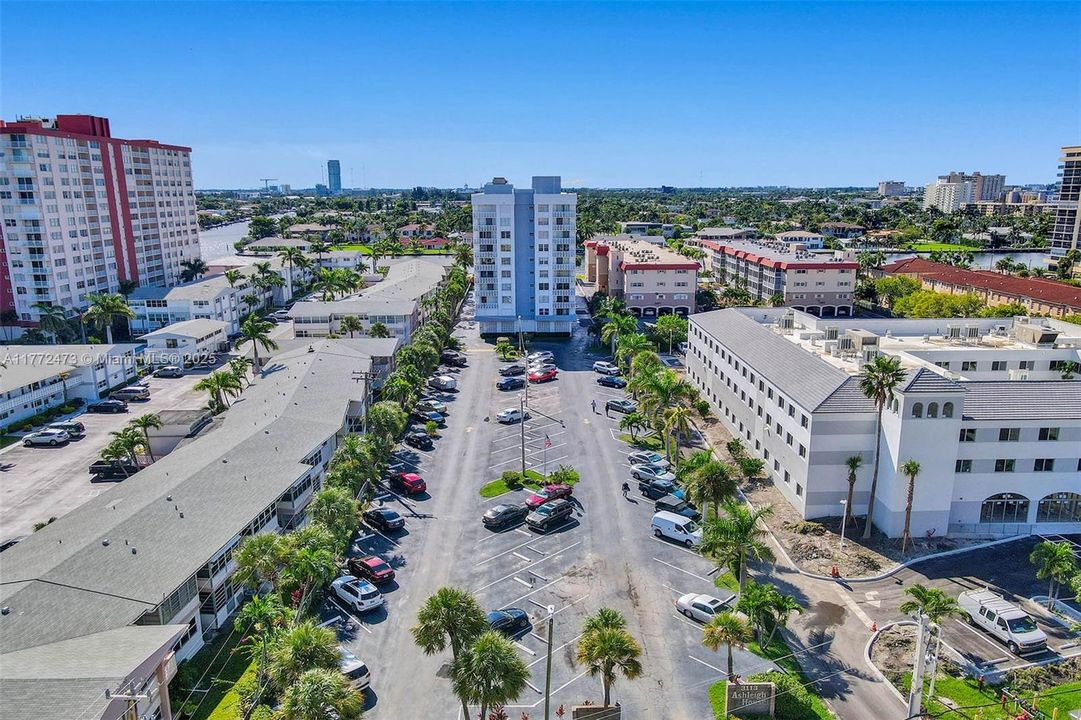 En Renta: $2,475 (2 camas, 2 baños, 1250 Pies cuadrados)