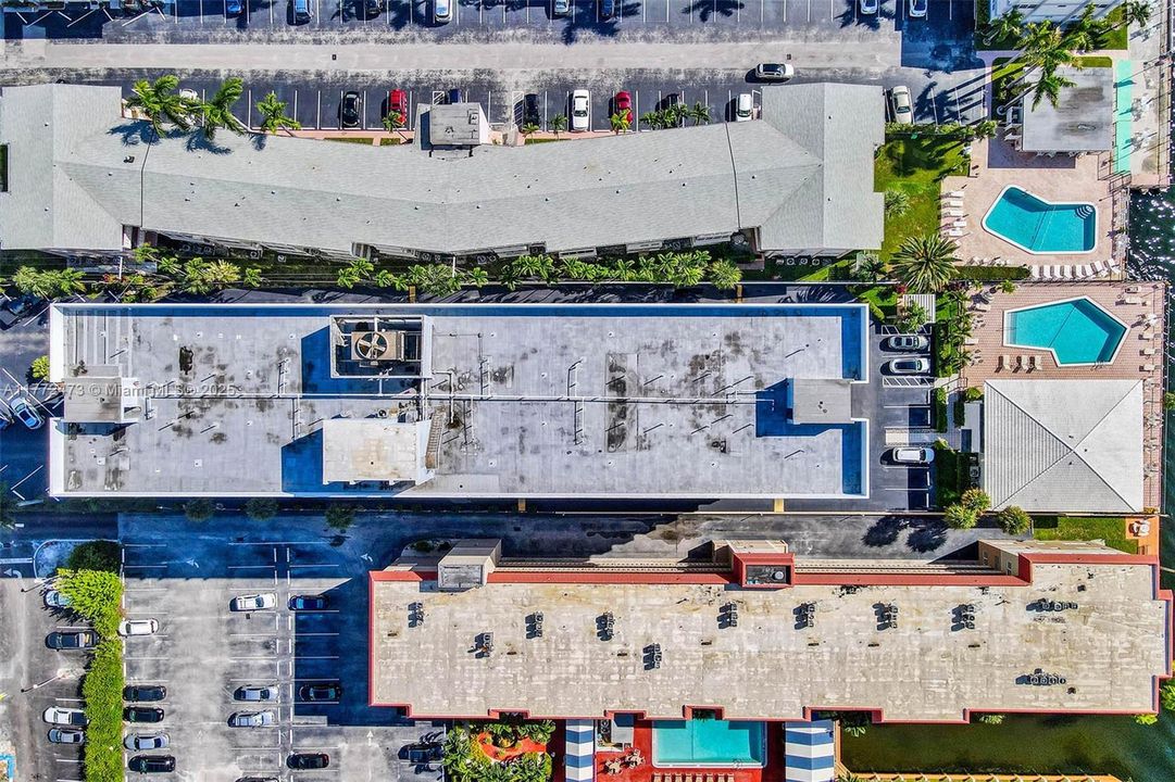 En Renta: $2,475 (2 camas, 2 baños, 1250 Pies cuadrados)