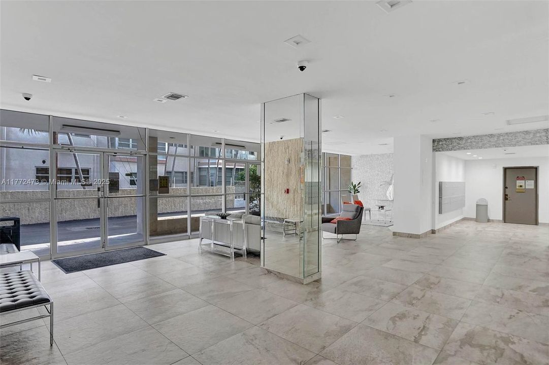 En Renta: $2,475 (2 camas, 2 baños, 1250 Pies cuadrados)