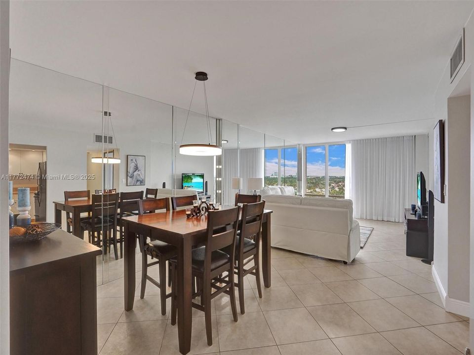 Недавно арендовано: $2,675 (2 спален, 2 ванн, 1218 Квадратных фут)