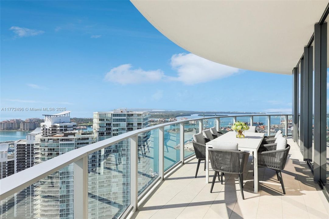 For Sale: $14,000,000 (4 beds, 4 baths, 6777 Square Feet)