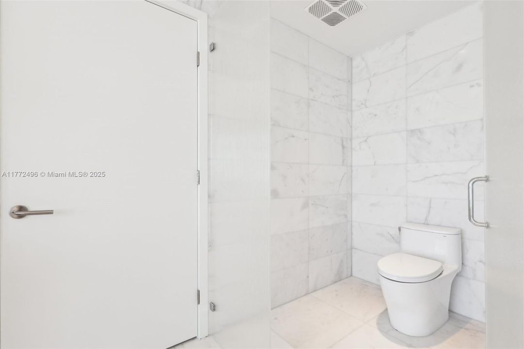 For Sale: $14,000,000 (4 beds, 4 baths, 6777 Square Feet)