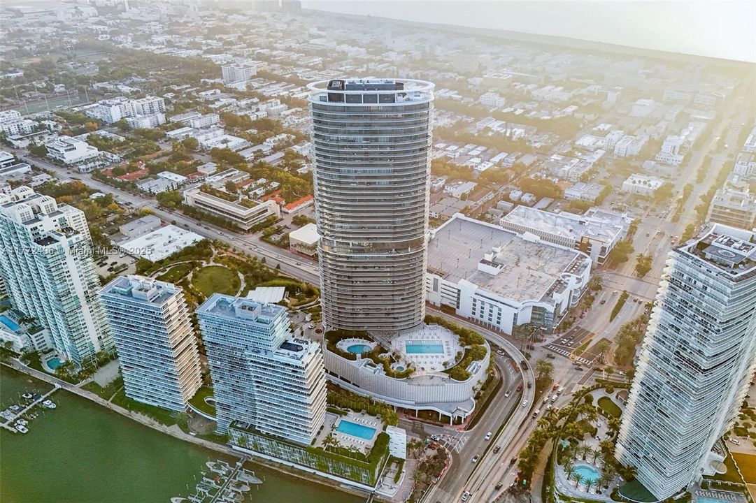 For Sale: $14,000,000 (4 beds, 4 baths, 6777 Square Feet)