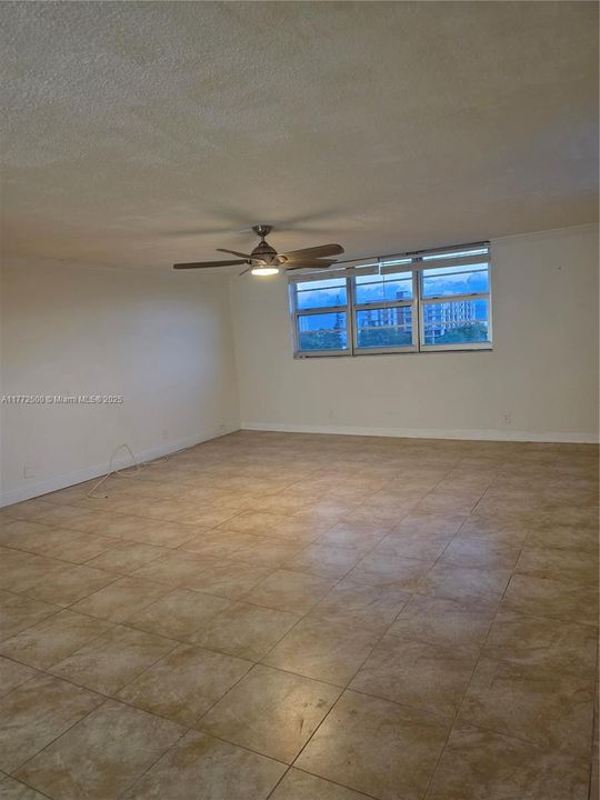 For Rent: $2,000 (2 beds, 2 baths, 1332 Square Feet)