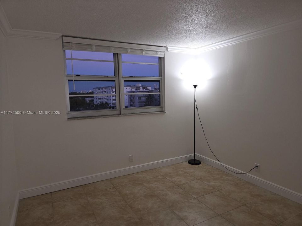 For Rent: $2,000 (2 beds, 2 baths, 1332 Square Feet)