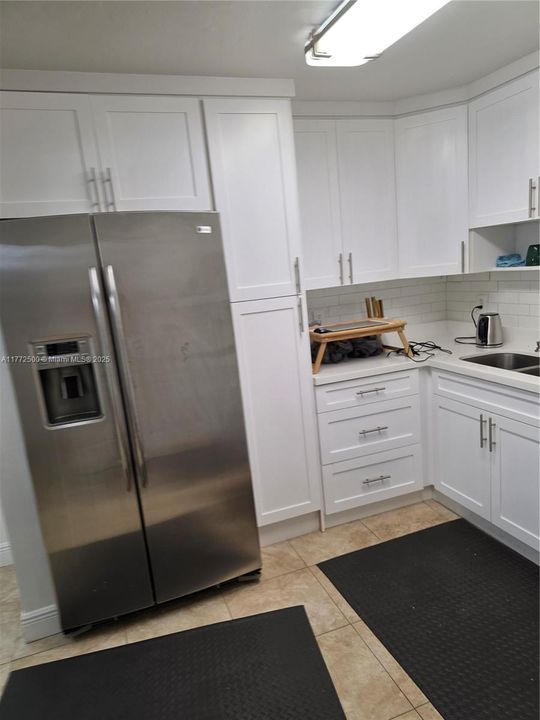 For Rent: $2,000 (2 beds, 2 baths, 1332 Square Feet)