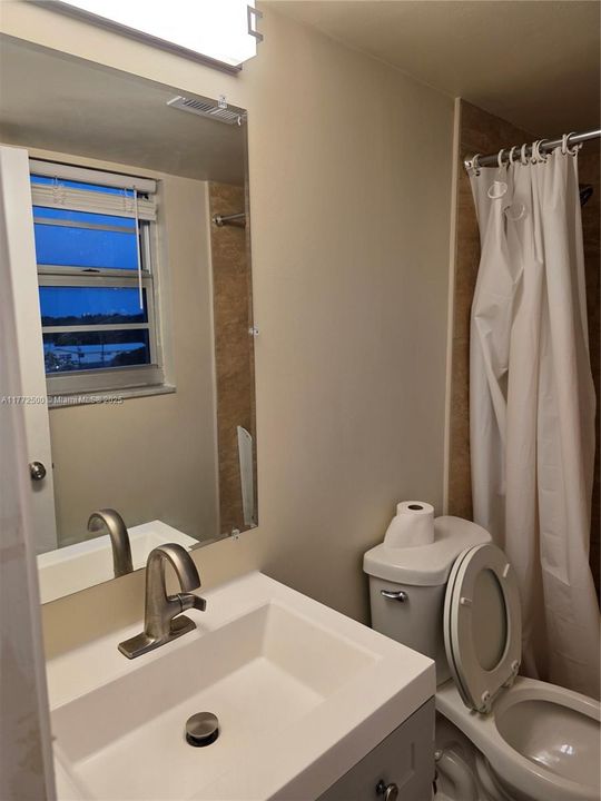 For Rent: $2,000 (2 beds, 2 baths, 1332 Square Feet)