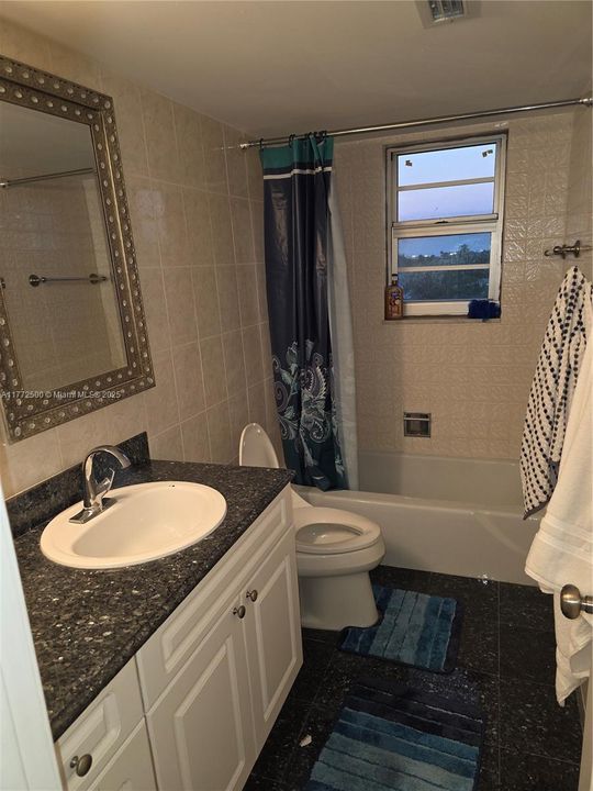 For Rent: $2,000 (2 beds, 2 baths, 1332 Square Feet)