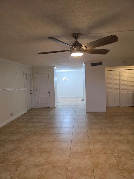 For Rent: $2,000 (2 beds, 2 baths, 1332 Square Feet)