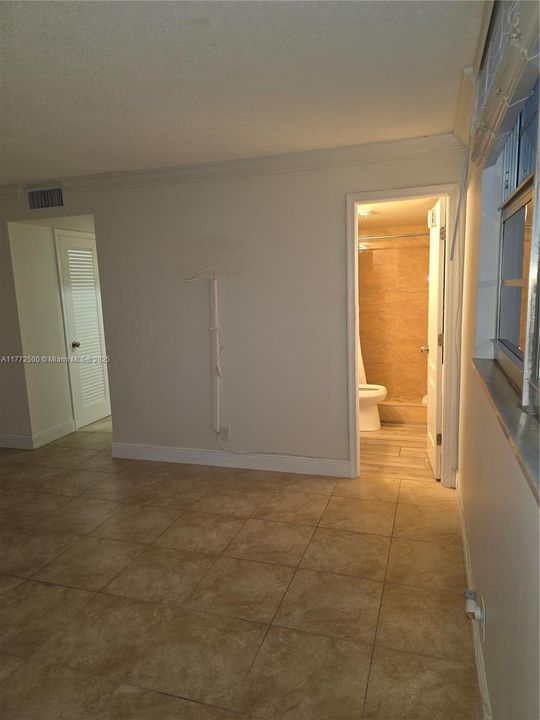 For Rent: $2,000 (2 beds, 2 baths, 1332 Square Feet)