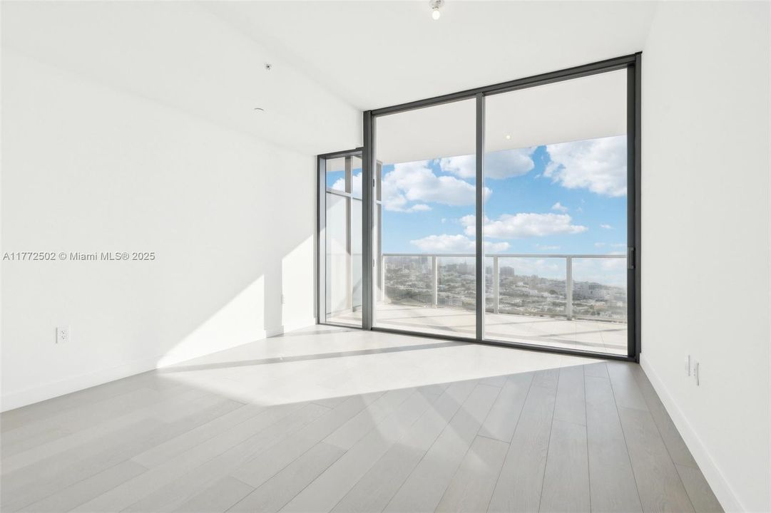 For Sale: $14,000,000 (4 beds, 4 baths, 5155 Square Feet)