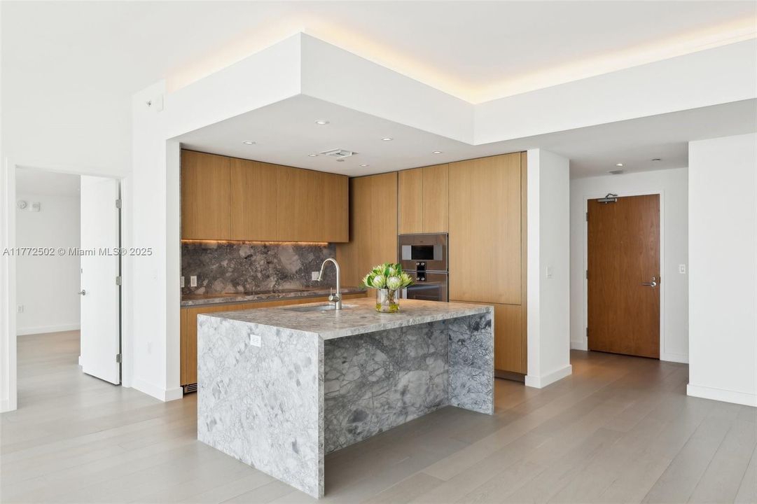 For Sale: $14,000,000 (4 beds, 4 baths, 5155 Square Feet)