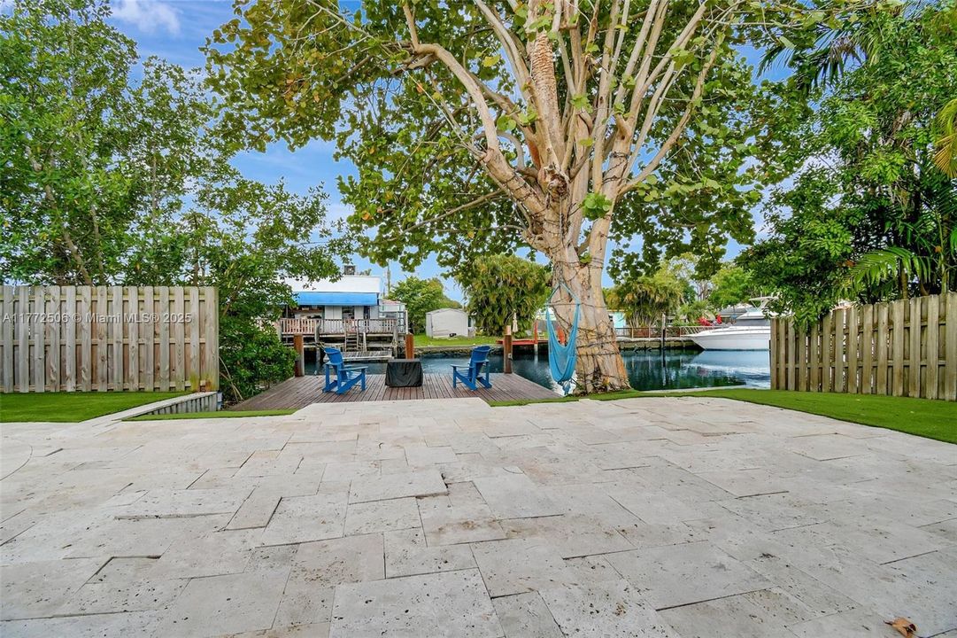 Recently Sold: $699,000 (3 beds, 2 baths, 1728 Square Feet)