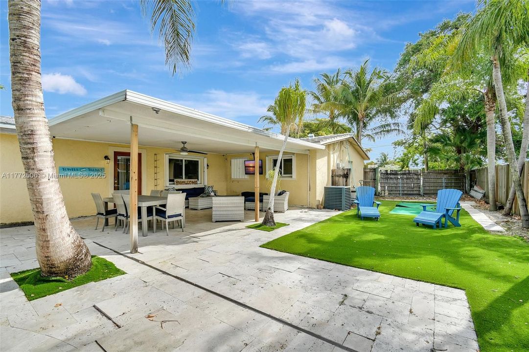 Recently Sold: $699,000 (3 beds, 2 baths, 1728 Square Feet)