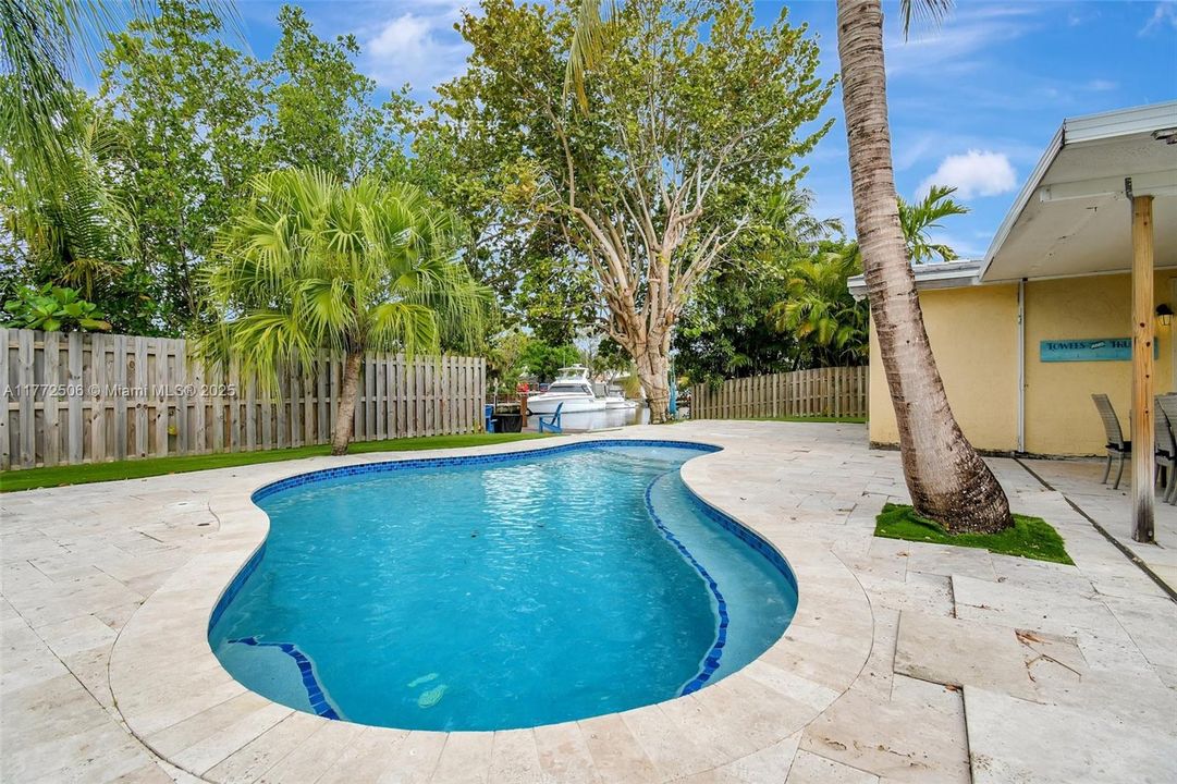 Recently Sold: $699,000 (3 beds, 2 baths, 1728 Square Feet)