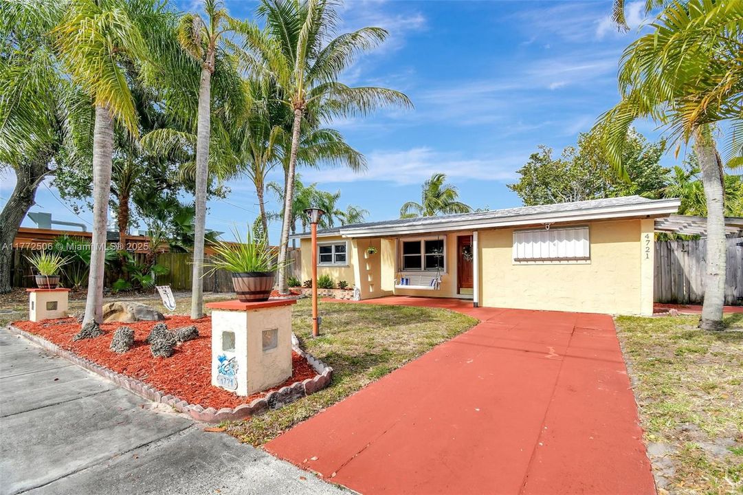 Recently Sold: $699,000 (3 beds, 2 baths, 1728 Square Feet)