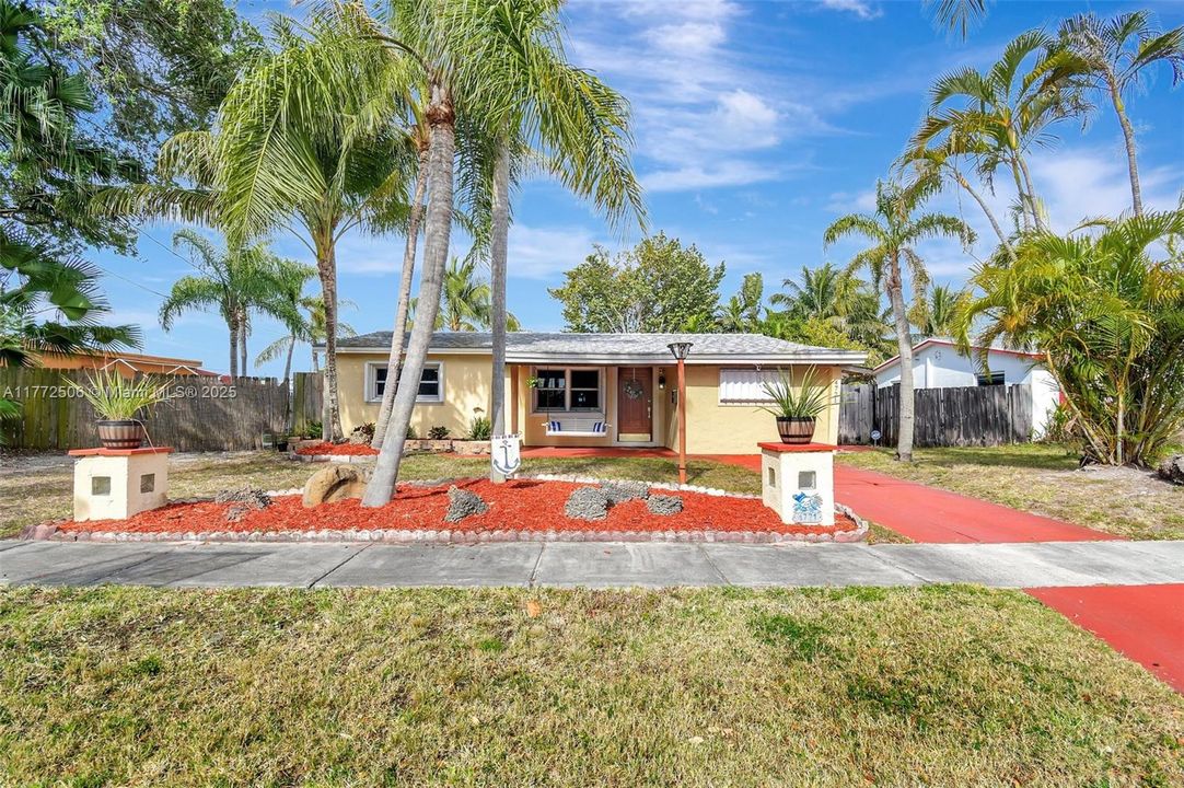 Recently Sold: $699,000 (3 beds, 2 baths, 1728 Square Feet)