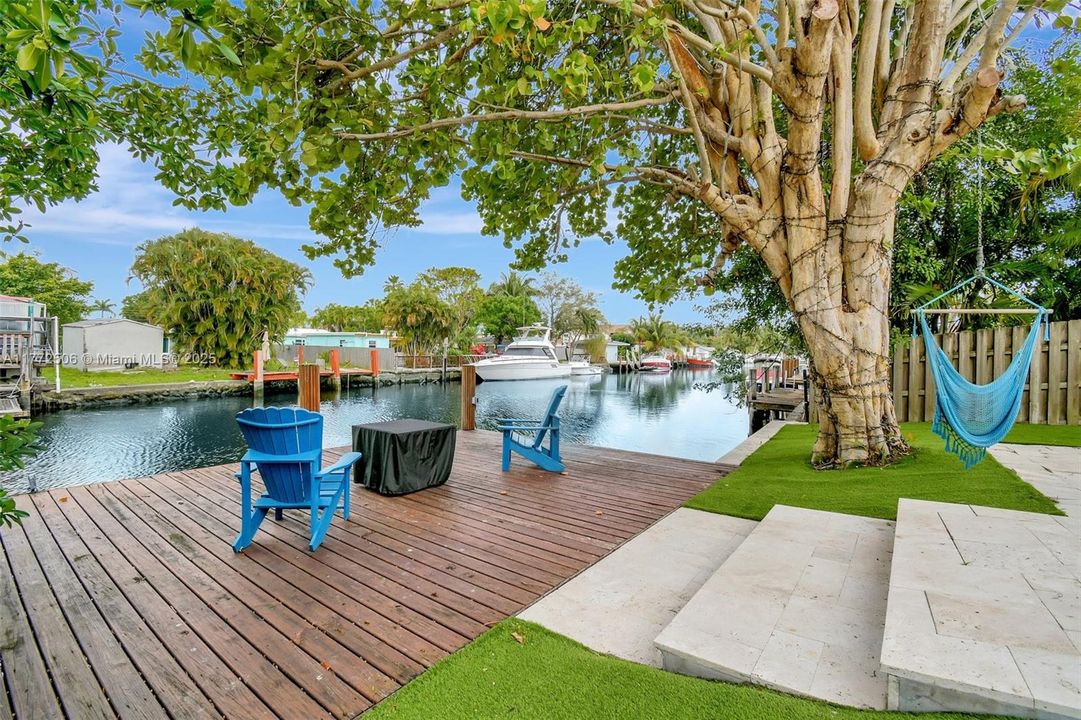 Recently Sold: $699,000 (3 beds, 2 baths, 1728 Square Feet)